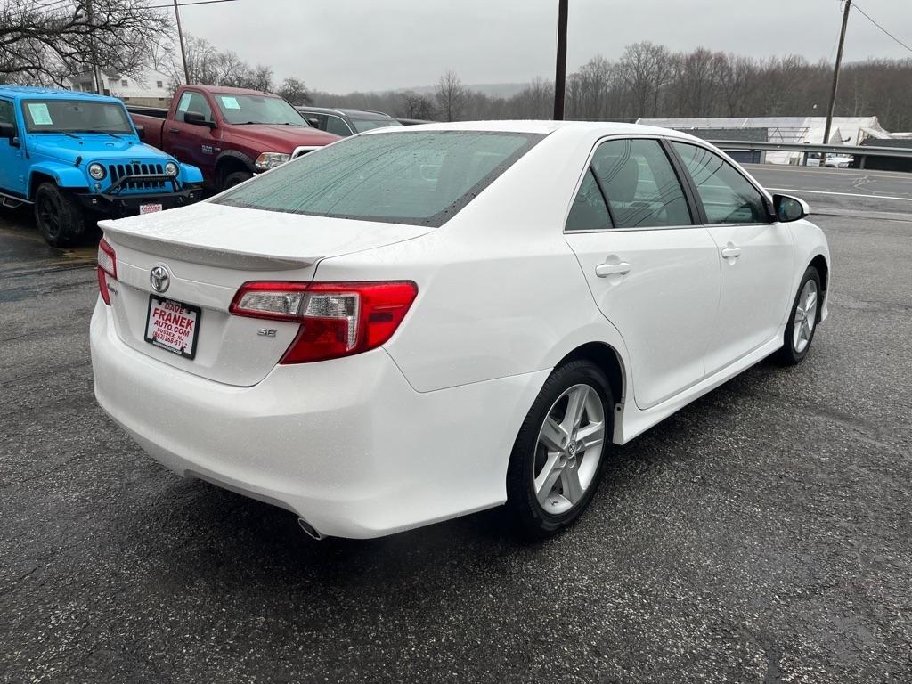 Toyota Camry SE 2014
