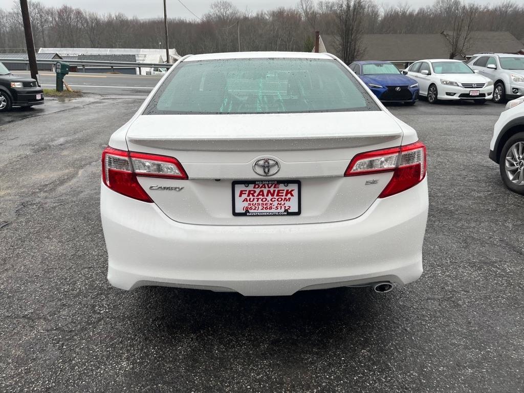 Toyota Camry SE 2014
