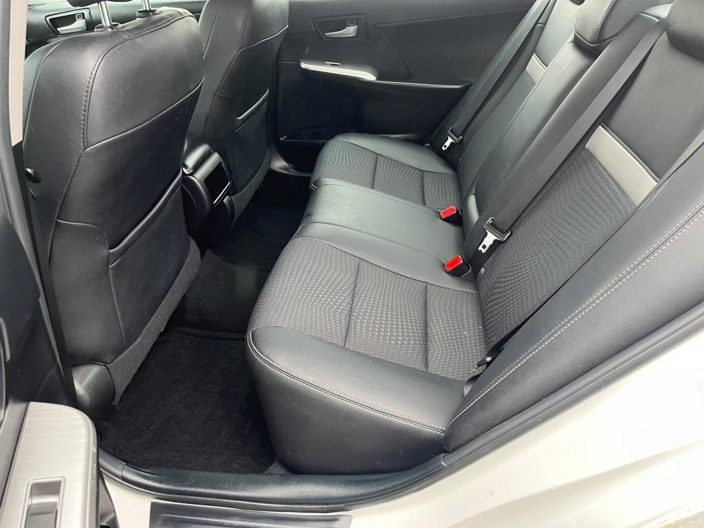 Toyota Camry SE 2014