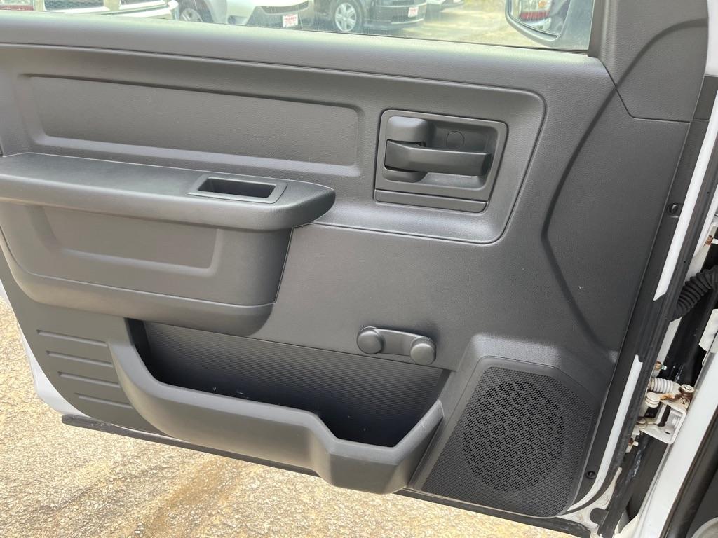 RAM 1500 ST LWB 2WD 2011