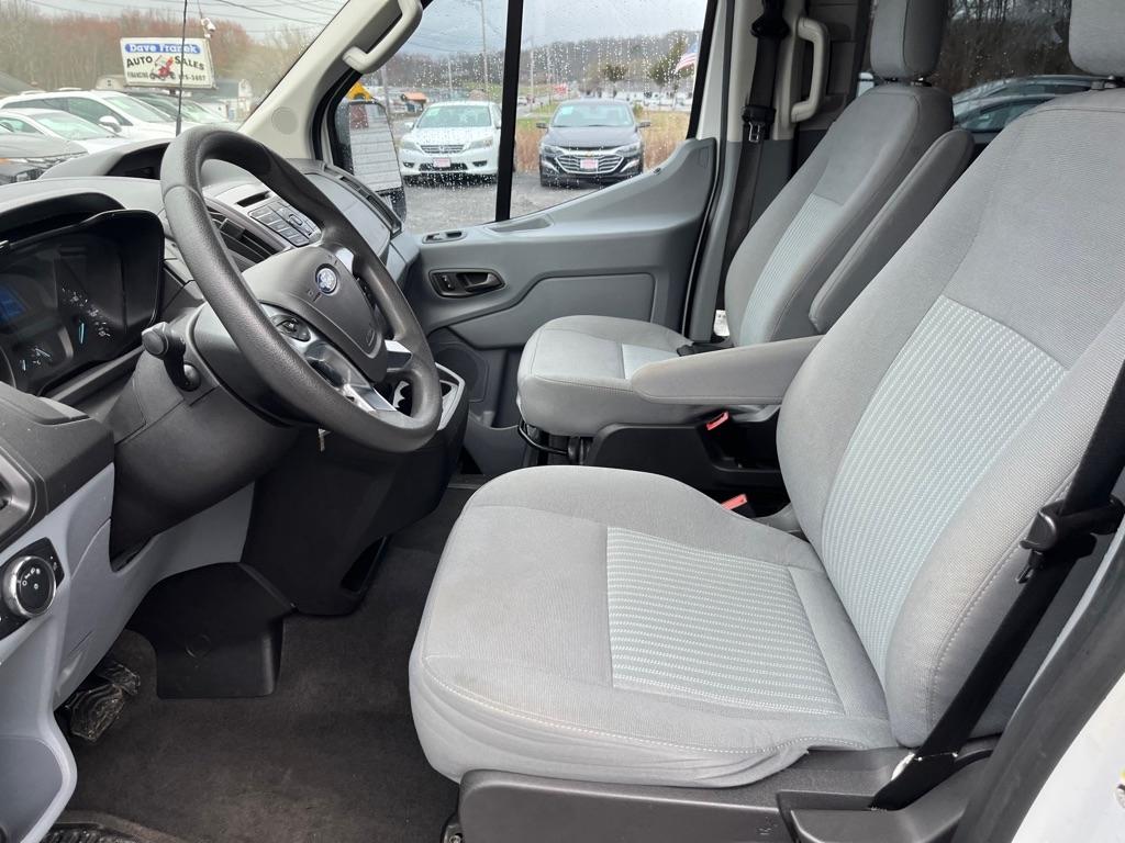 Ford Transit 350 Wagon Med. Roof XLT w/Sliding Pass. 148-in. WB 2019