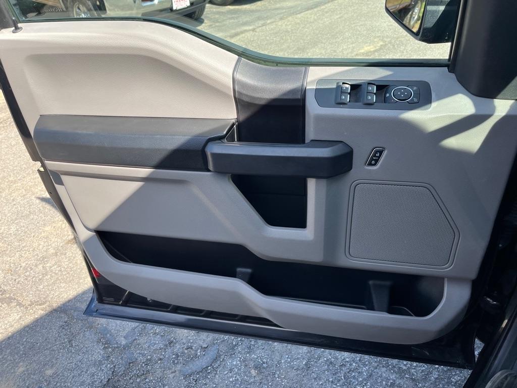 Ford F-150 XL SuperCab 8-ft. Bed 4WD 2015