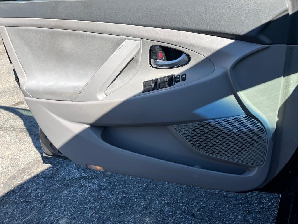 Toyota Camry LE (Natl) 2007