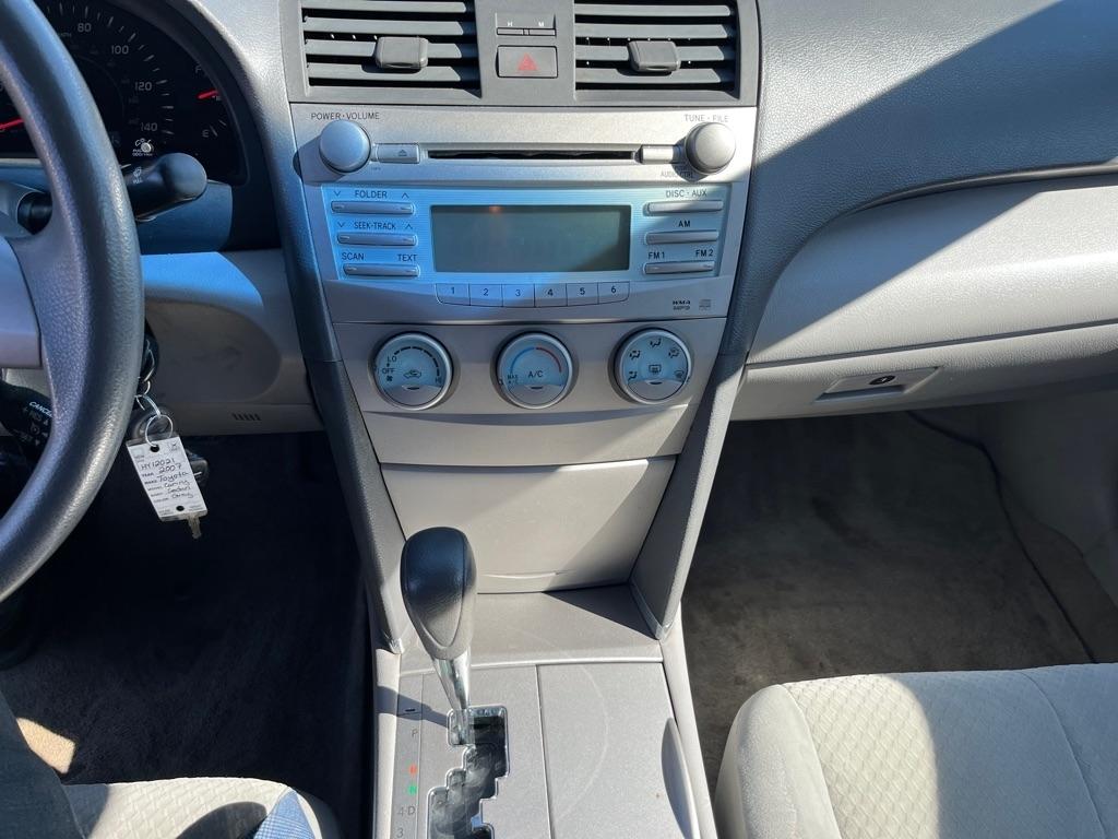 Toyota Camry LE (Natl) 2007