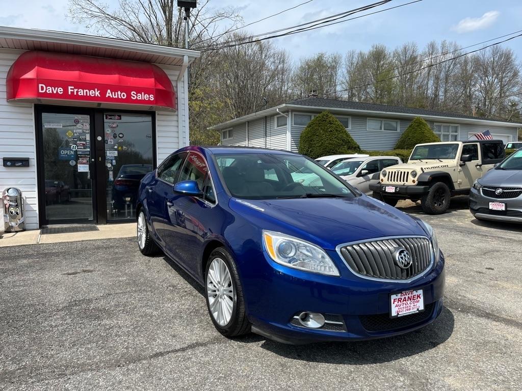 Buick Verano Base 2013