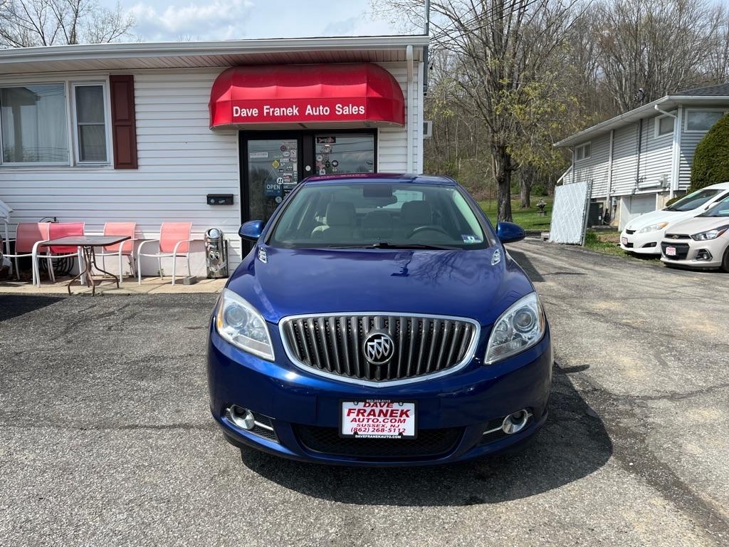 Buick Verano Base 2013