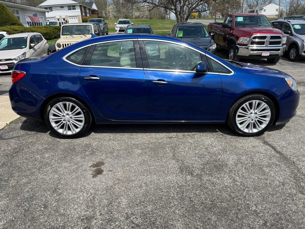 Buick Verano Base 2013
