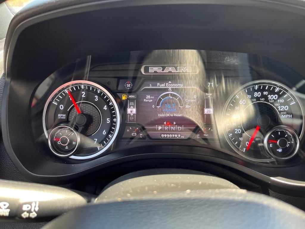 RAM 1500 Big Horn Crew Cab SWB 4WD 2020