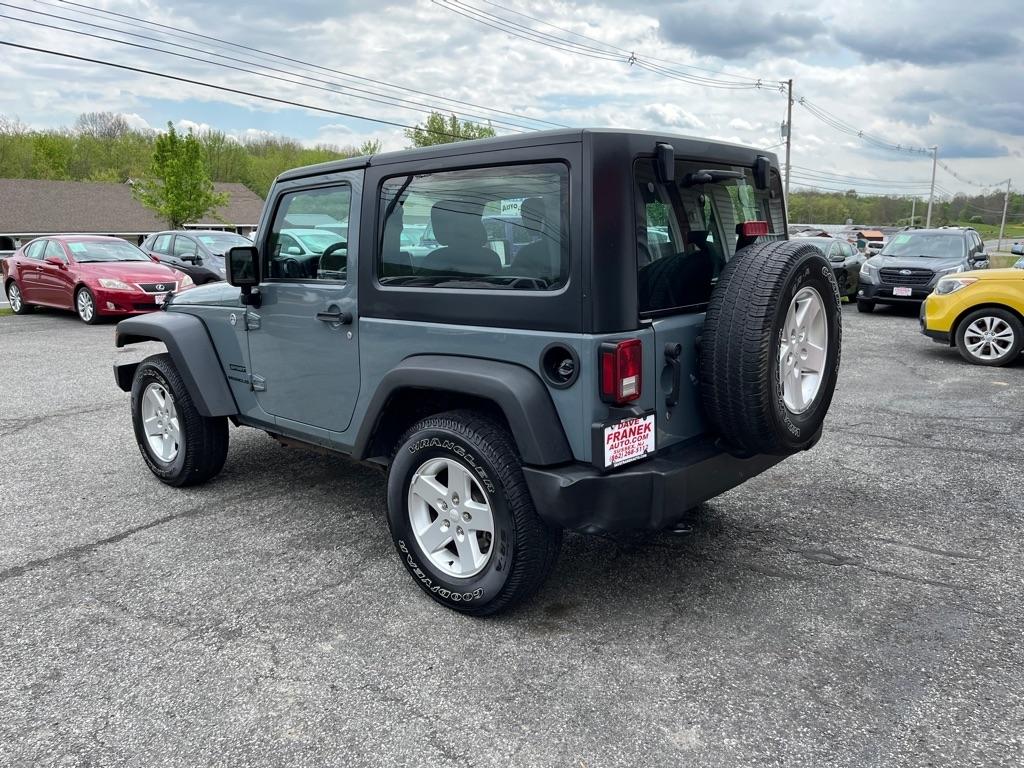 Jeep Wrangler Sport 4WD 2015