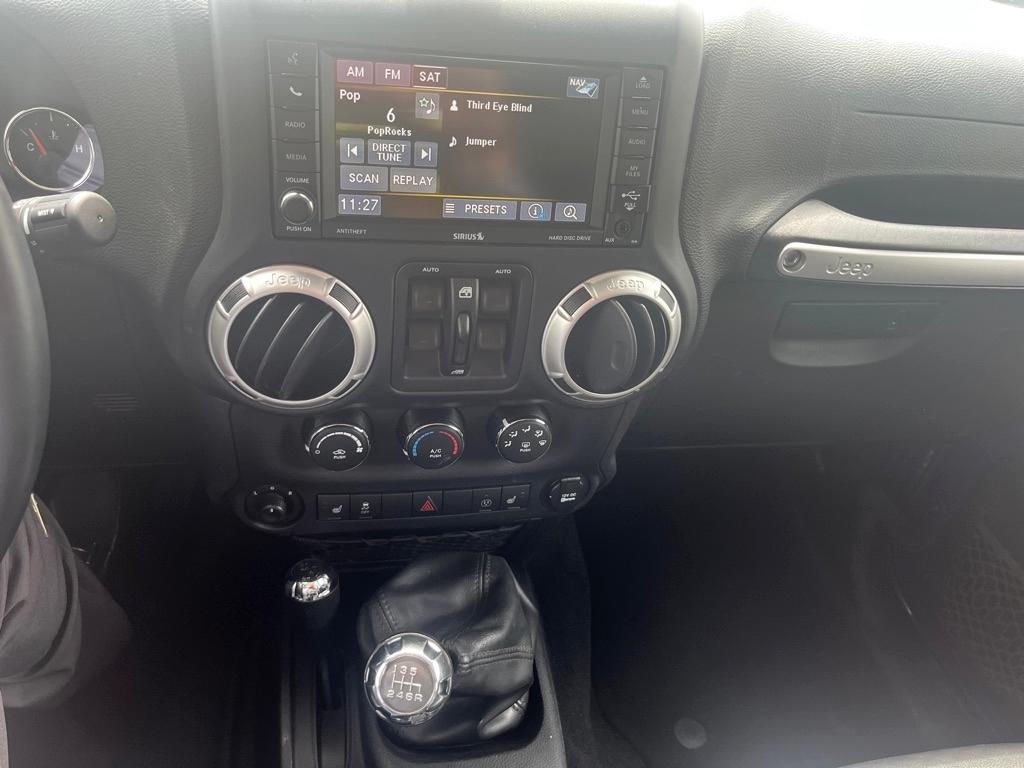 Jeep Wrangler Unlimited Sahara 4WD 2017