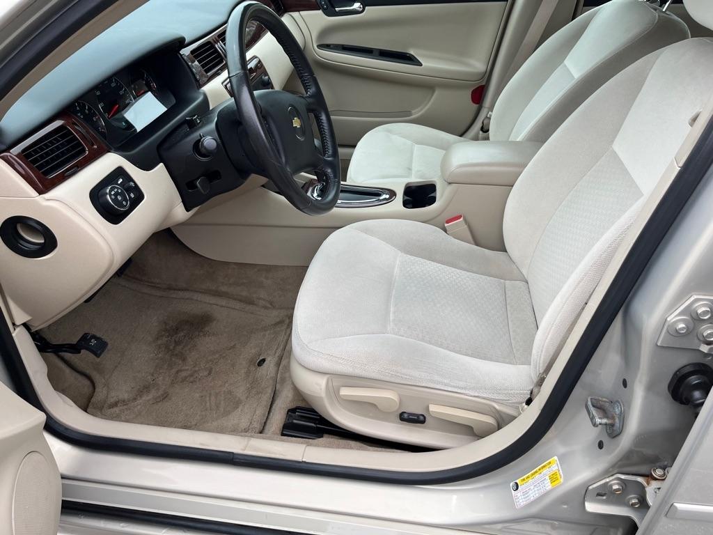 Chevrolet Impala LT 2010