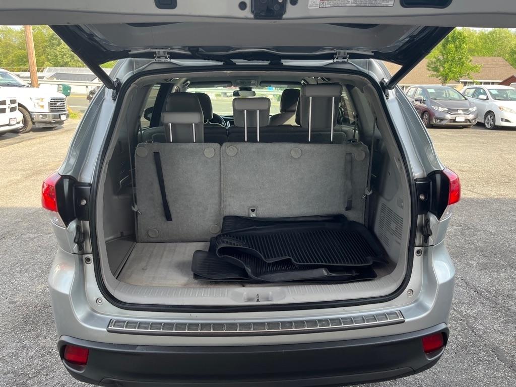 Toyota Highlander LE Plus AWD V6 2017