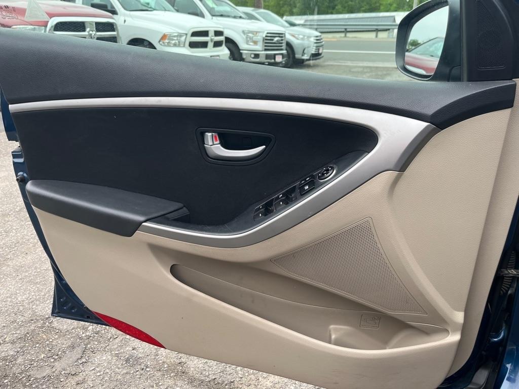 Hyundai Elantra GT A/T 2013