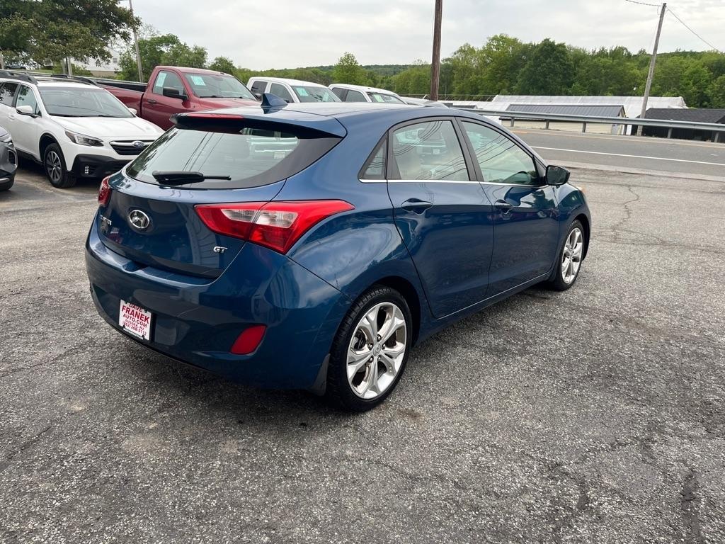 Hyundai Elantra GT M/T 2013