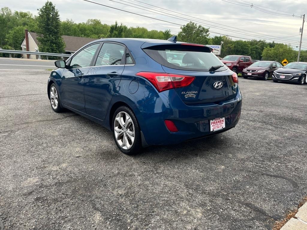 Hyundai Elantra GT M/T 2013