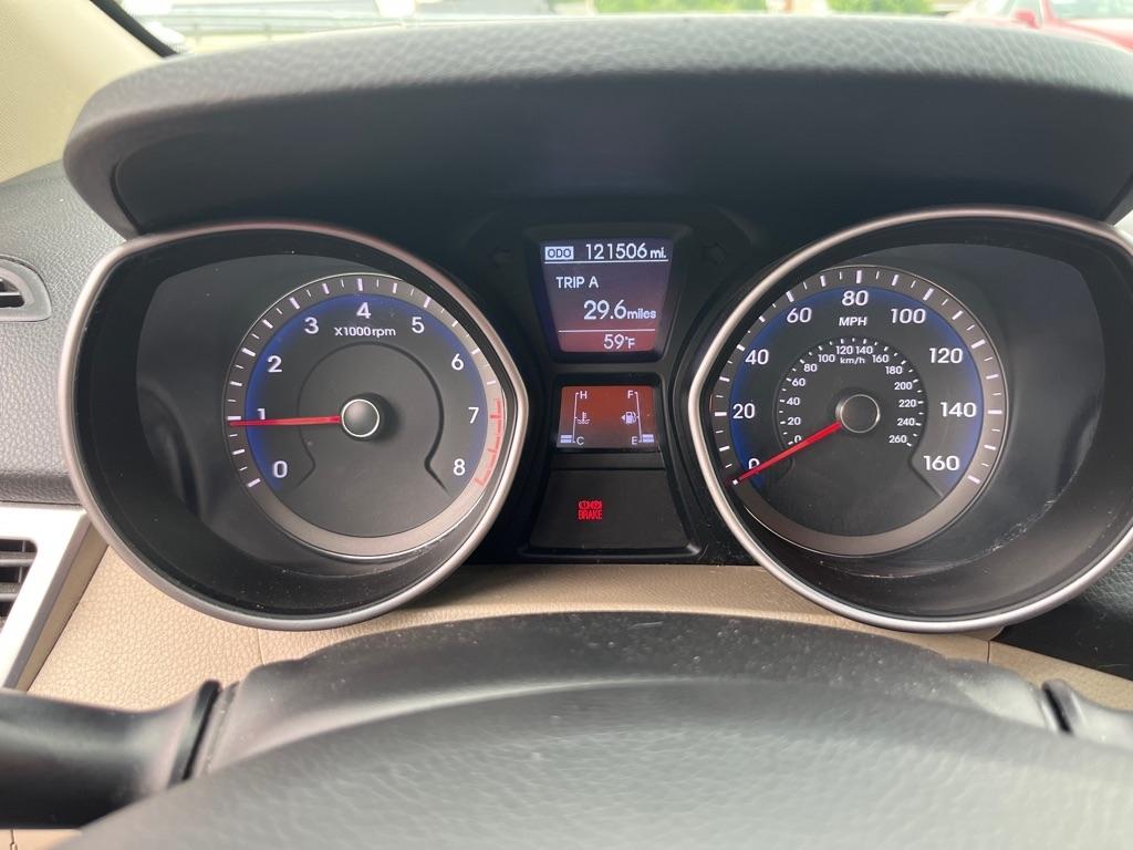 Hyundai Elantra GT M/T 2013