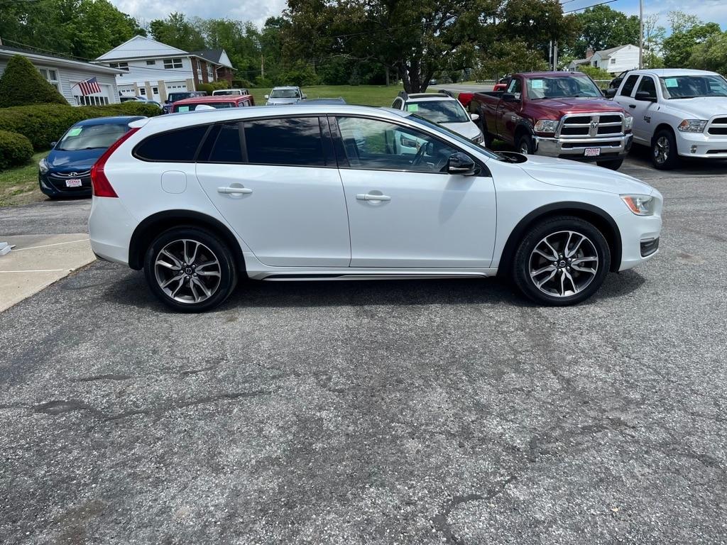 Volvo V60 Cross Country T5 2016