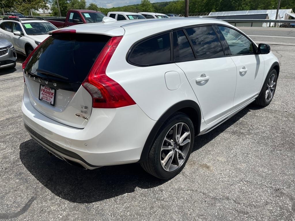 Volvo V60 Cross Country T5 2016