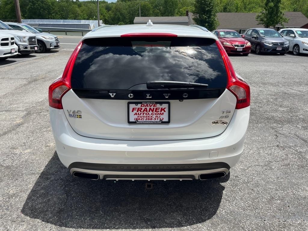 Volvo V60 Cross Country T5 2016