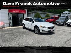 2016 Volvo V60 Cross Country 