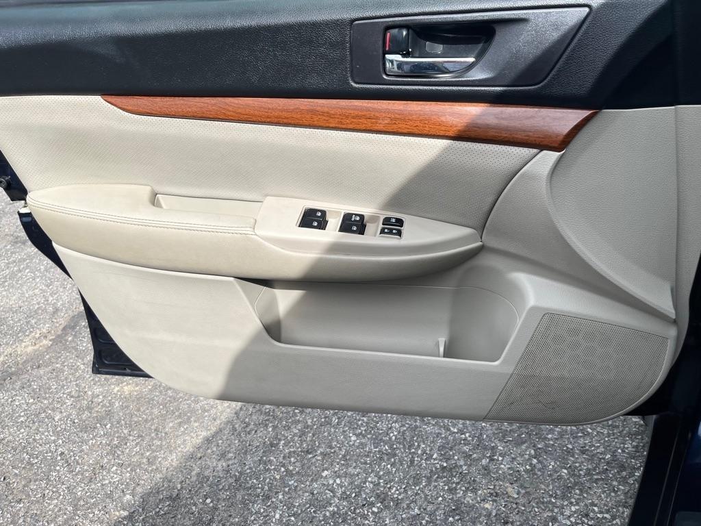 Subaru Outback 2.5i Limited 2013