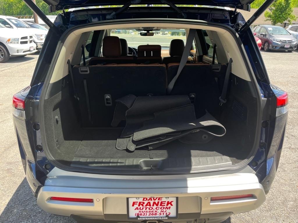 Nissan Pathfinder Platinum 4WD 2024
