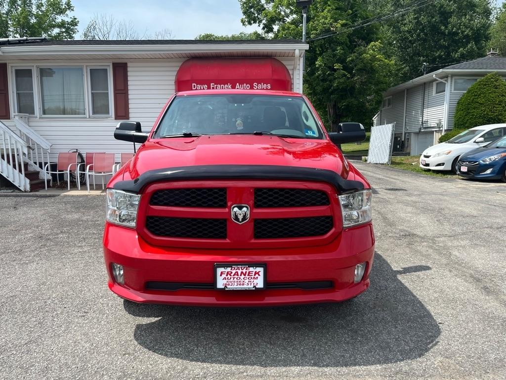 RAM 1500 Tradesman Quad Cab 4WD 2016