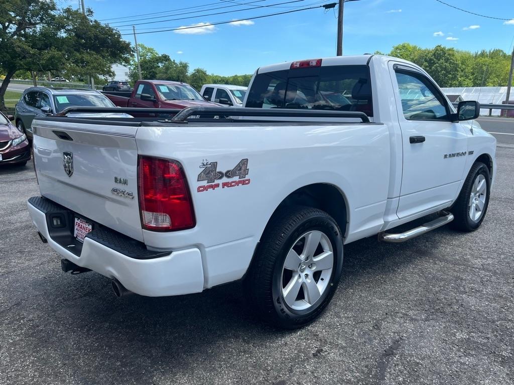 RAM 1500 ST SWB 4WD 2012