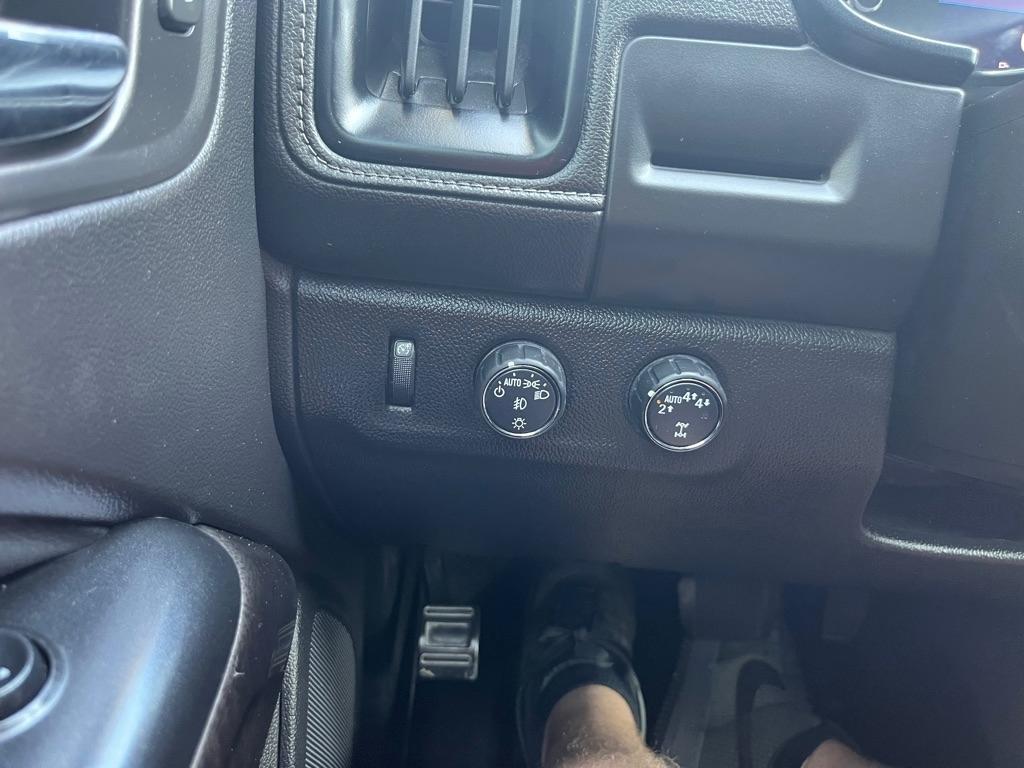 GMC Canyon SLE Crew Cab 4WD 2019