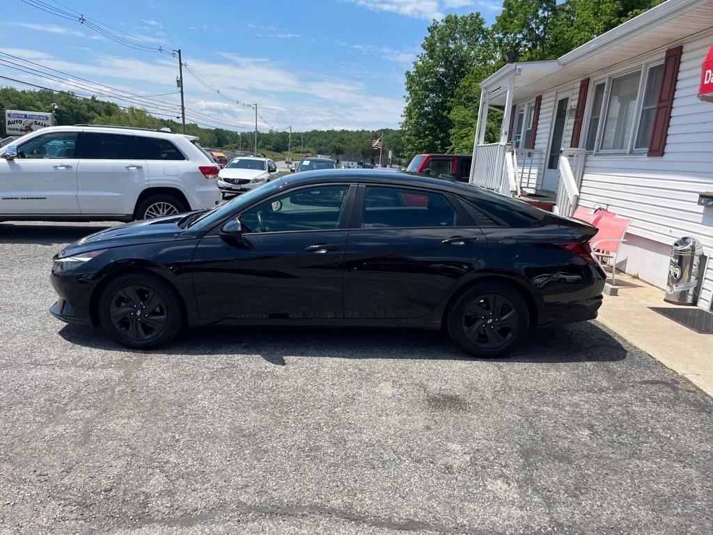 Hyundai Elantra SEL 2021