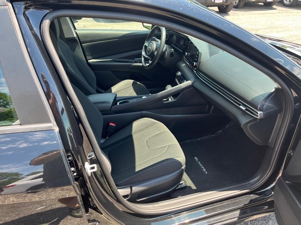 Hyundai Elantra SEL 2021