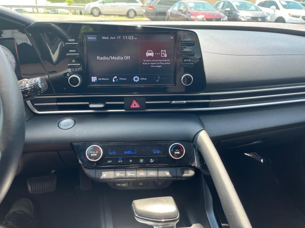 Hyundai Elantra SEL 2021