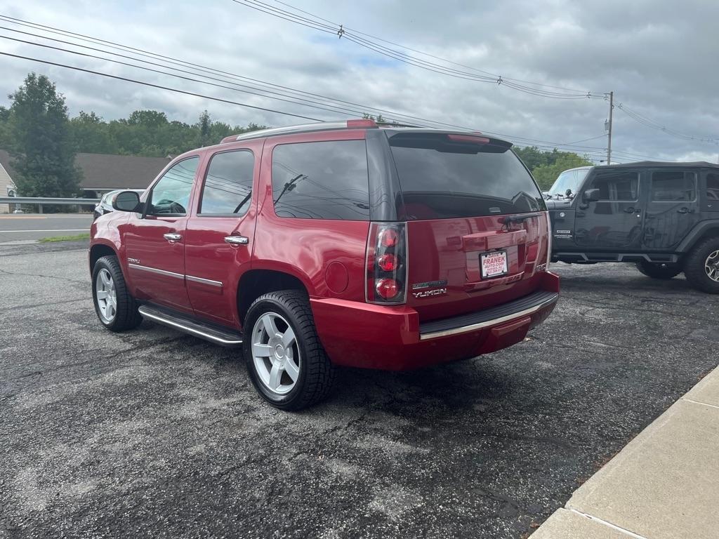 GMC Yukon Denali 4WD 2012
