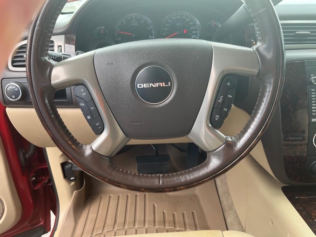 GMC Yukon Denali 4WD 2012