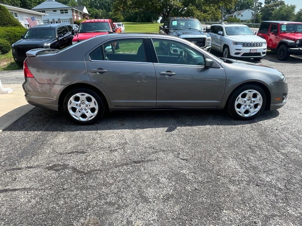 Ford Fusion SE 2010