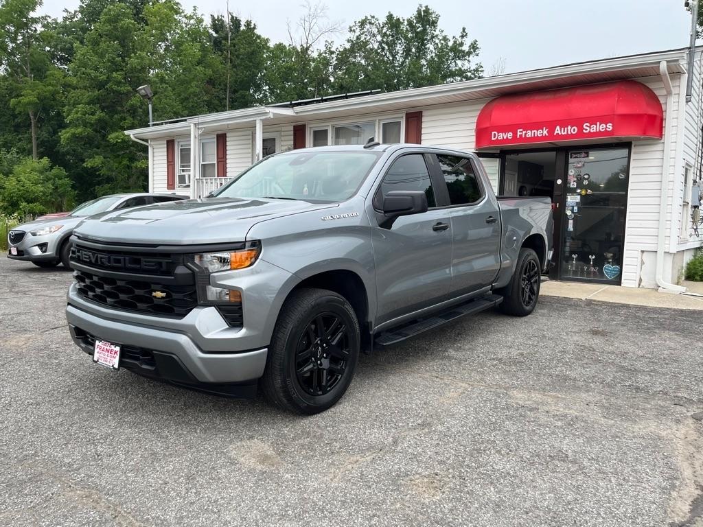 Chevrolet Silverado 1500 Custom Crew Cab 2WD 2024