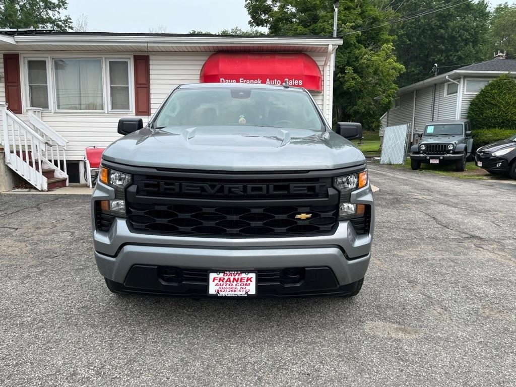 Chevrolet Silverado 1500 Custom Crew Cab 2WD 2024