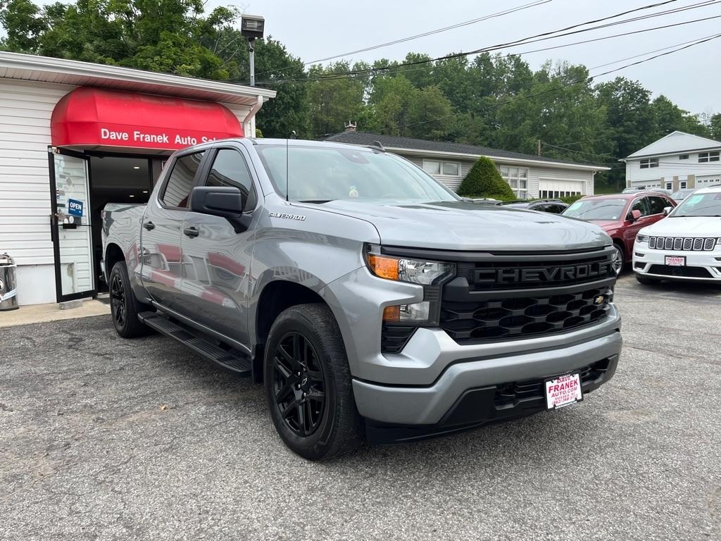 Chevrolet Silverado 1500 Custom Crew Cab 2WD 2024