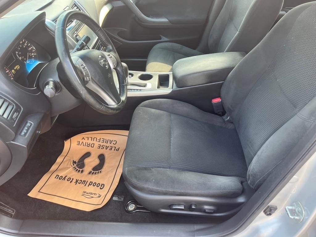 Nissan Altima 2.5 SV 2015
