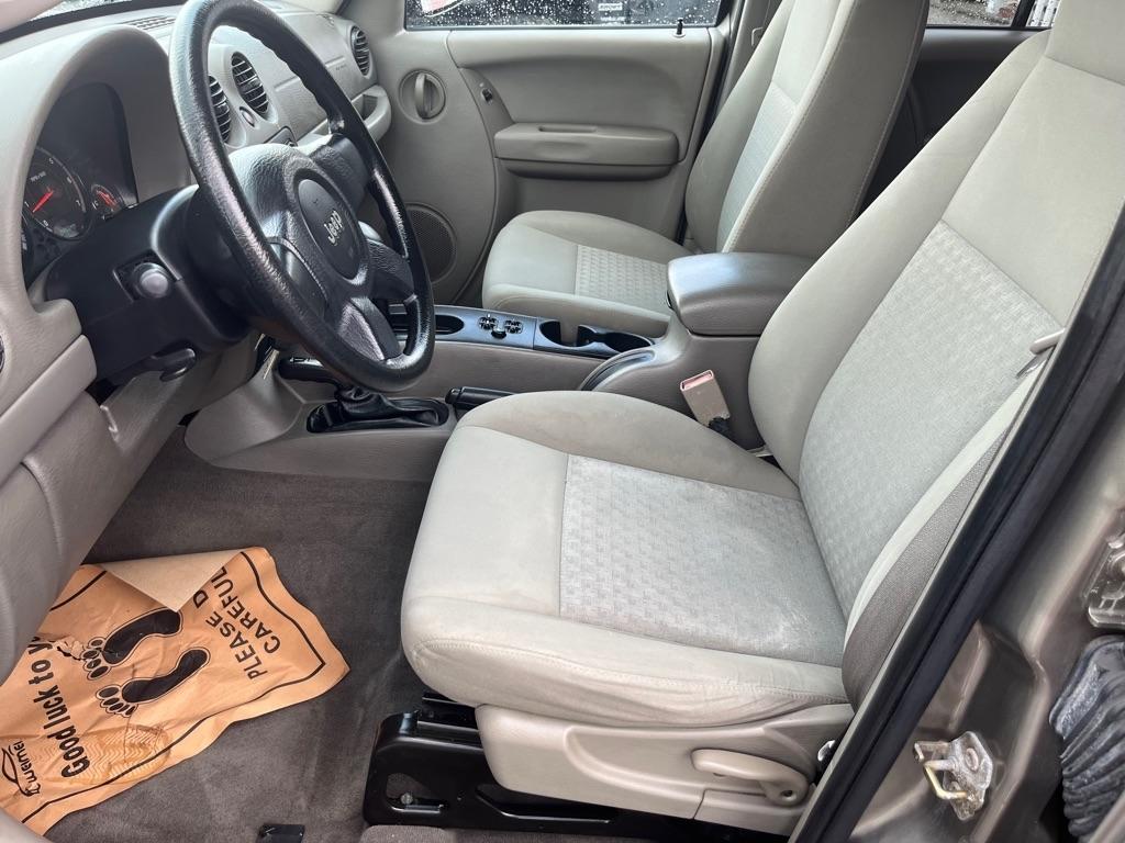 Jeep Liberty Sport 4WD 2006