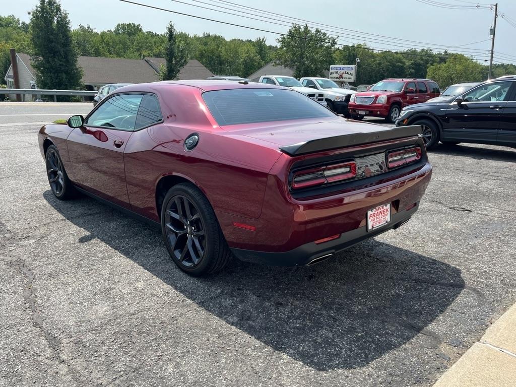 Dodge Challenger SXT 2021
