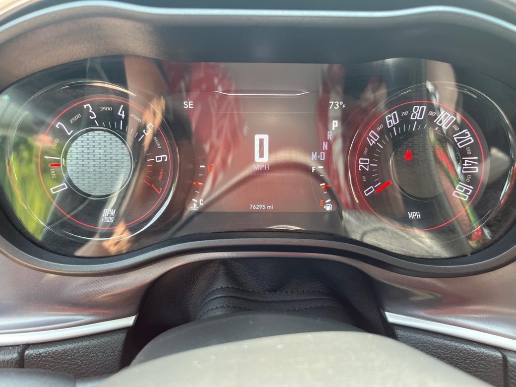 Dodge Challenger SXT 2021