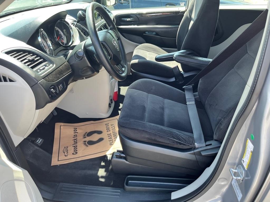 Dodge Grand Caravan SE 2015