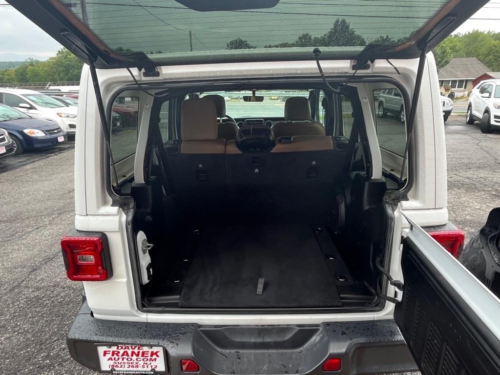 Jeep Wrangler Unlimited Sahara Altitude 2021