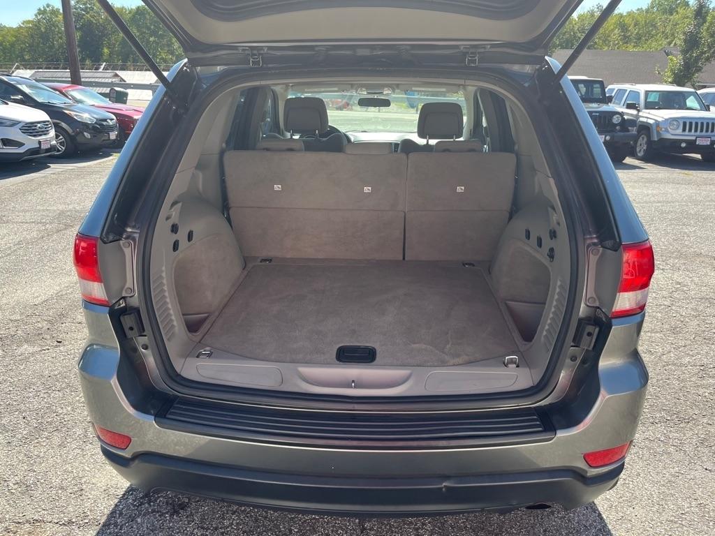 Jeep Grand Cherokee Laredo 4WD 2012