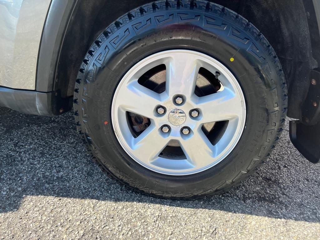 Jeep Grand Cherokee Laredo 4WD 2012