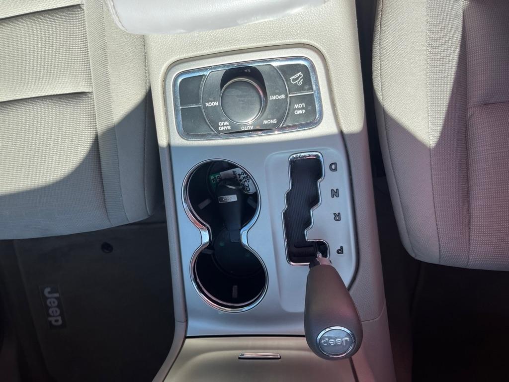 Jeep Grand Cherokee Laredo 4WD 2012