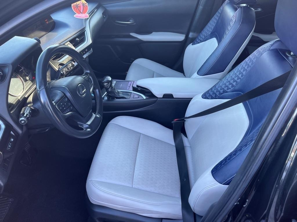 Lexus UX 200 Luxury 2019