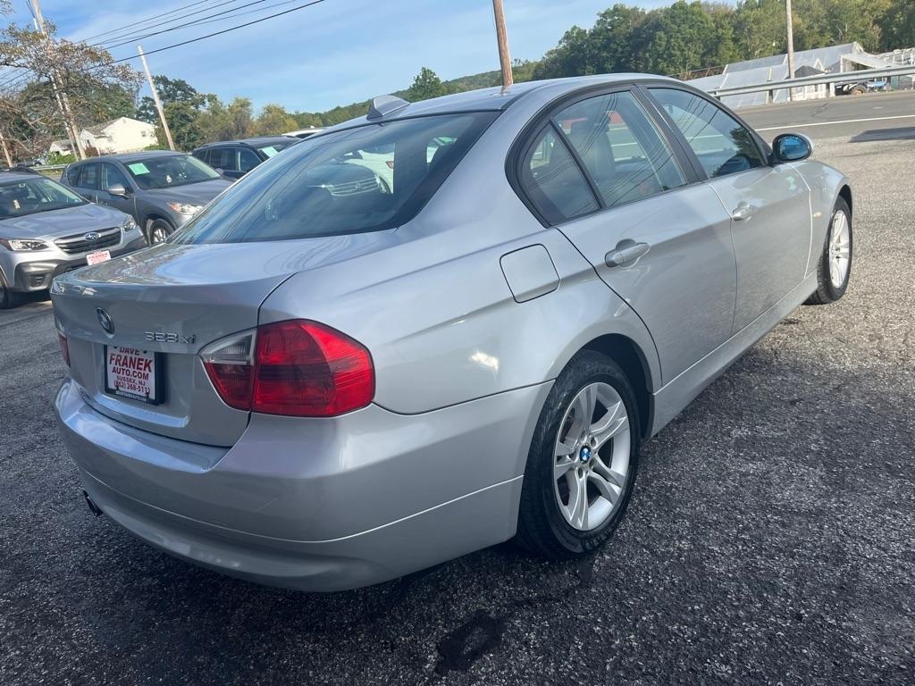 BMW 3-Series 328xi 2008