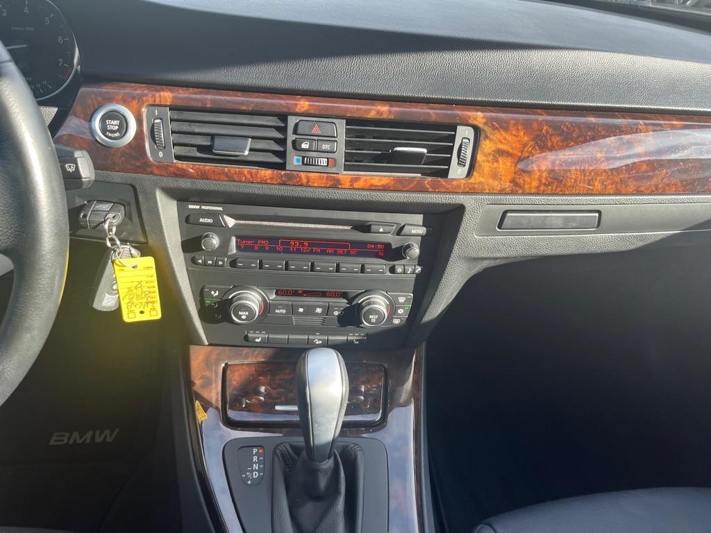 BMW 3-Series 328xi 2008